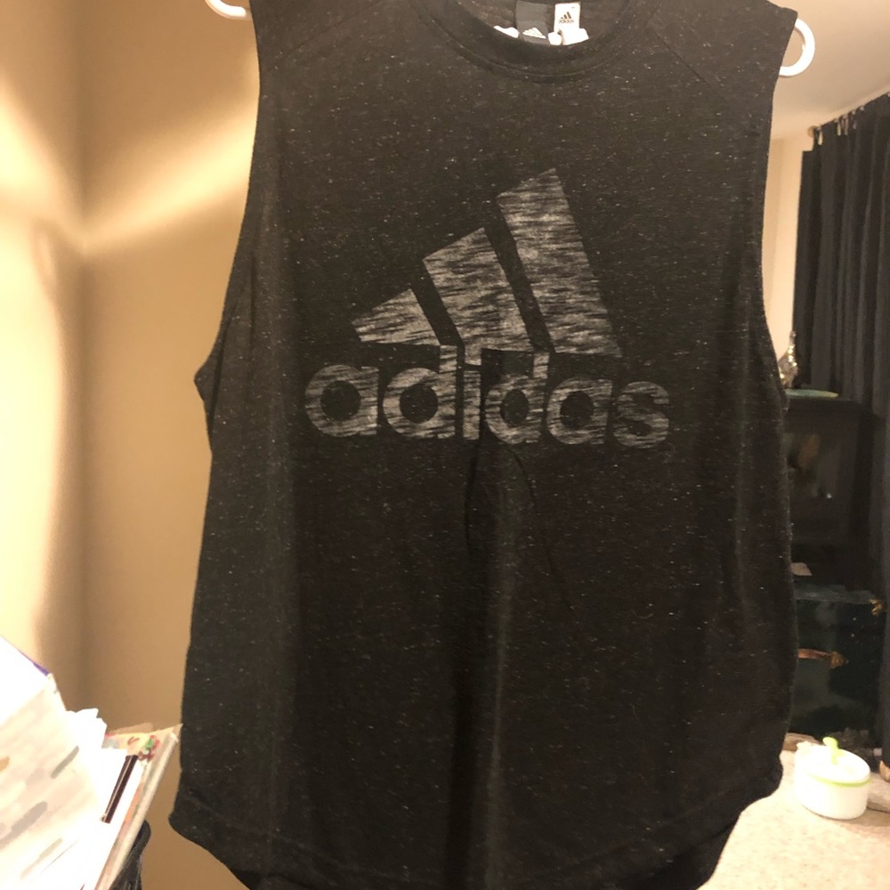 Nike sleeveless workout t shirt